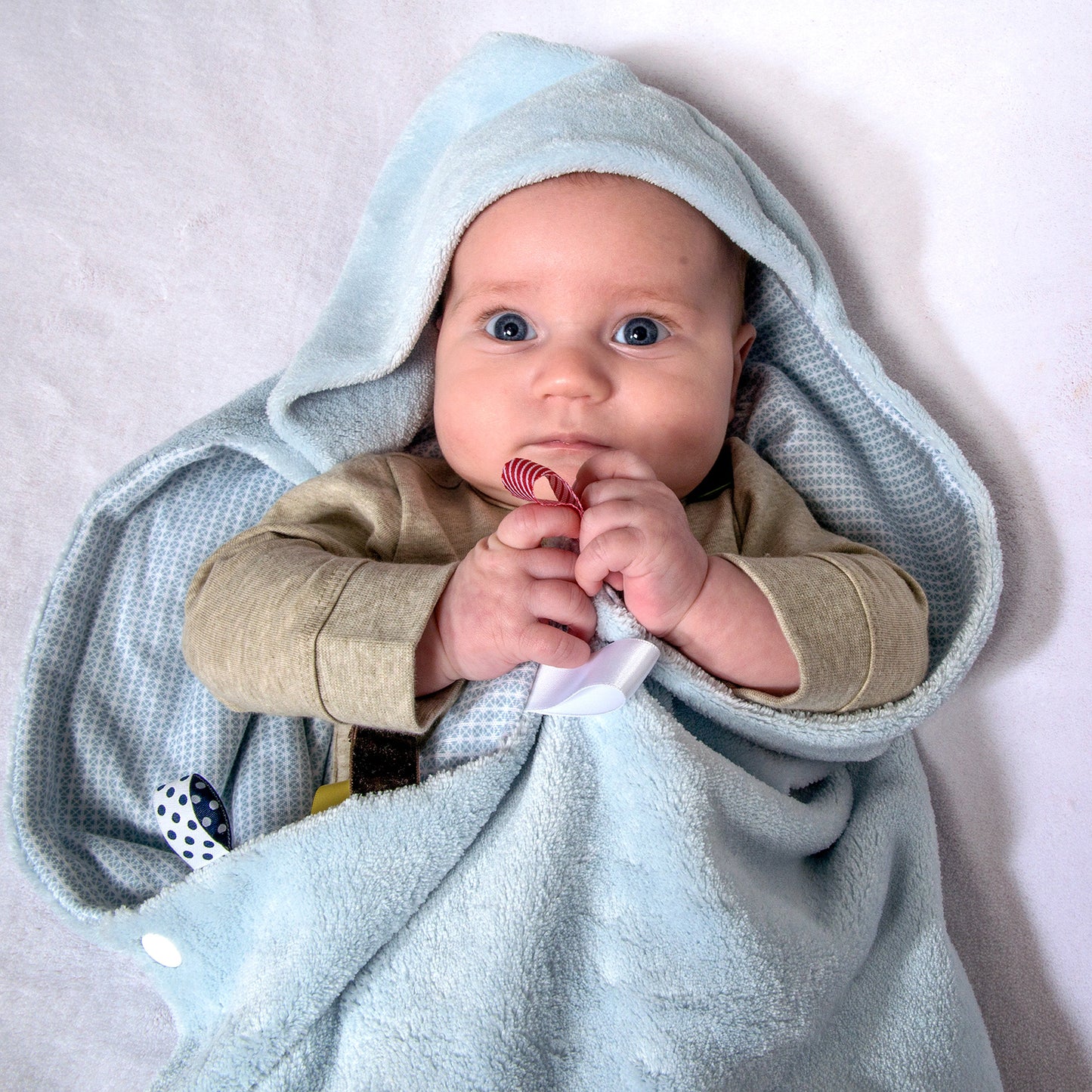 Snoozebaby - Trendy Wrapping Wrap Blanket - Fading Blue