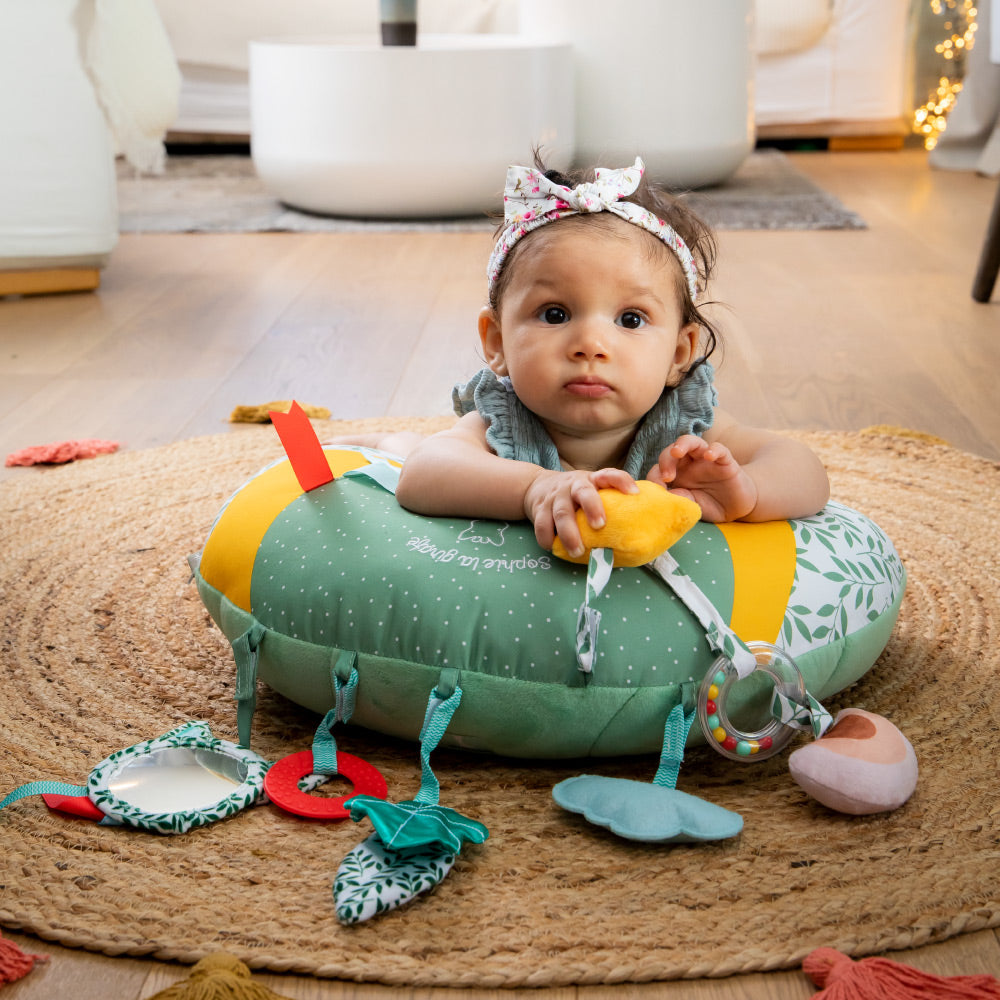 Sophie la girafe Cosy Play Cushion –